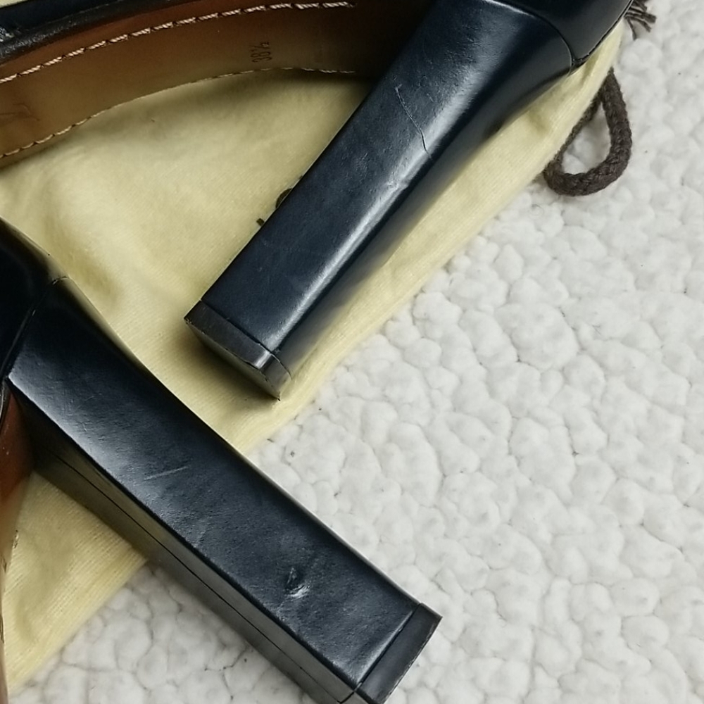 Louis Vuitton Pumps - Picture 4 of 14